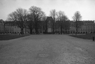 1975, Paris, Marais.