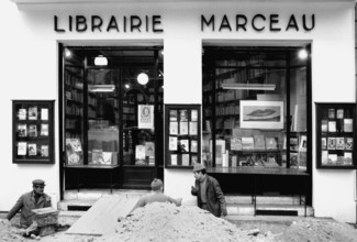 1975, Paris, Marais, shop windows