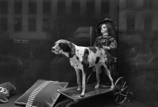 1975, Paris, Marais, shop windows