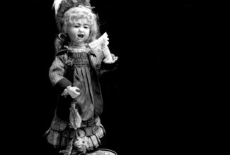 1975, Paris, Marais, shop windows