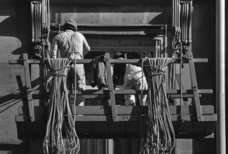 1975, Paris, Rive droite building under restoration.