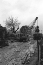 1975, Paris, Rive droite, men at work.