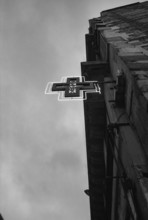 1975, Paris, Rive droite, pharmacy.