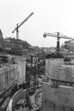 1976, Paris, Rive droite, Les Halles, construction site.
