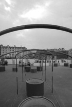 1976, Paris, Rive droite, Les Halles, shopping center.