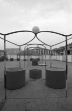 1976, Paris, Rive droite, Les Halles, shopping center.