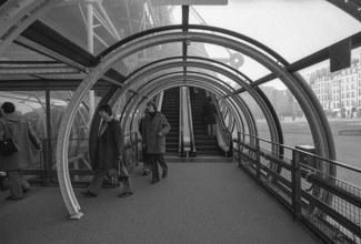 1976, Paris, Rive droite, Centre Pompidou, Beaubourg.