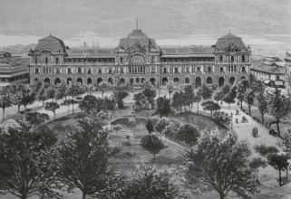 Santiago (Santiago de Chile), Chile. Panoramic view of the Plaza de Armas and main facade of the