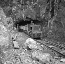 Railway tunnel Kerenzerberg under construction, 1957-1961.