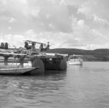After WW 2: preparation to recovery of a US bomber, Greifensee 1953.