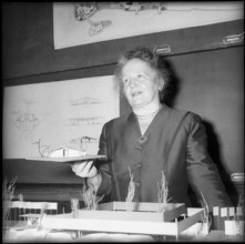 SAFFA 1958: Frau Dr. Hammerli.