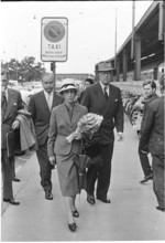 Gustaf VI. Adolf (r) and Louise of Sweden in Zurich, 1964.