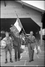 Internees from the Val d'Ossola before their departure; 1945.