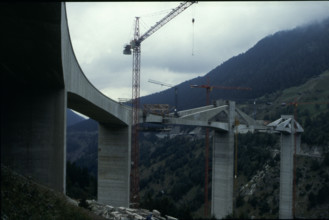 Building of Ganter bridge on the Simplon road 1980.
