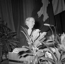 Arnold Kubler at ceremony for young new voters, 1960.