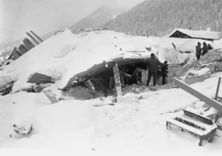 Reckingen: pile of rubble; 1970.