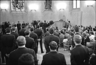 Swearing In of police recruits at the Wasserkirche, 1971.