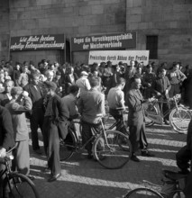 Demonstration of construction worker in Zurich, 1947.