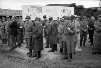 Military representatives at civil defence training, 1968.