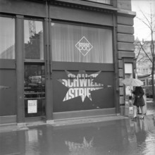 Shop window Ringier publisher: Schweizer Illustrierte, Blick, 1970.