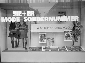 Shop window Ringier publisher: sie+er special issue, fashion autumn-winter 1968/69.