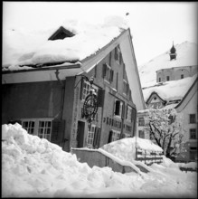 Avalanche in Andermatt; Restaurant 3 Konige; 1951.