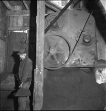 Production of briquettes; 1943.