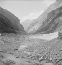 Excavation Mauvoisin reservoir 1953.