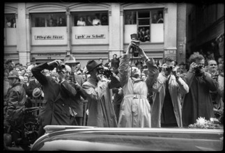 Press photographers at the visit of Winston Churchill in Zurich 1946.