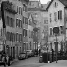 Geneva: lane at Montbrillant district; 1958.