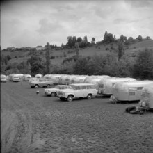 280 American people make a stop over on their trip through Europe and Africa in Geneva.