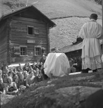 Priest celebrating mass in the Calfeisental; 1940.