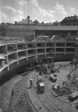 Construction of a round garage in Rive district, Geneva 1960.