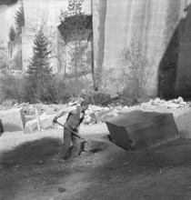 Sandstone quarry near Berne; 1941.