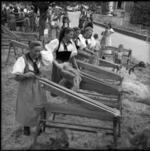 Breaking flax in Zaeziwil, 1956.