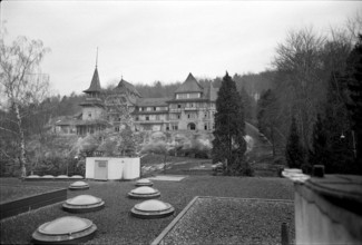 Demolition of the Dolder Waldhaus Hotel in Zurich in 1972.