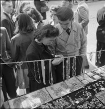 Jewellery stand at the Braderie, public festival in La Chaux-de-Fonds, 1946.