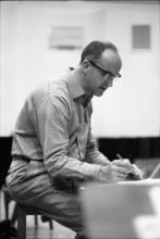 Hans Moeckel recording in the Beromunster studio, 1963.