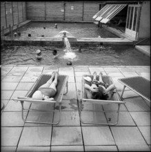 People in the Zurzach thermal bath; 1956.