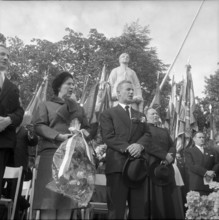 Roger Bonvin, newly elected federal councillor visiting Sion; 1962.