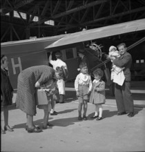 Sick children at whooping cough flight 1939.