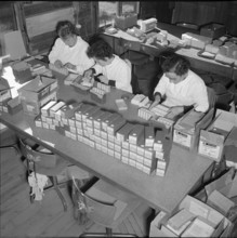 Salk vaccine in the vaccination institute, Berne 1956.