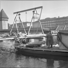 Renovation of the Reuss bridge; 1961.