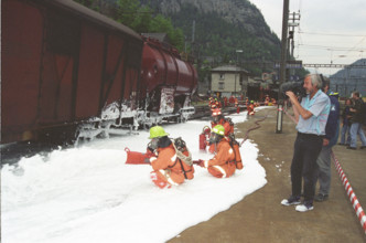'Rundschau' staging environmental catastrophe 1995.