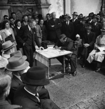 Rally of the local council in Hospenthal, 1946.