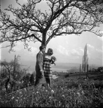 Couble in love in springtime, 1947.