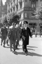 After WW 2: American soldiers in Lucerne, 1945.