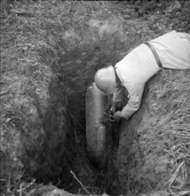 WW 2: bombing in Switzerland; bomb airdrop, dropping, dud, 1943.