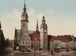 The town hall and the three monuments to Count Otto von Bismarck
