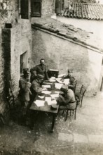 Improvised command in the rear